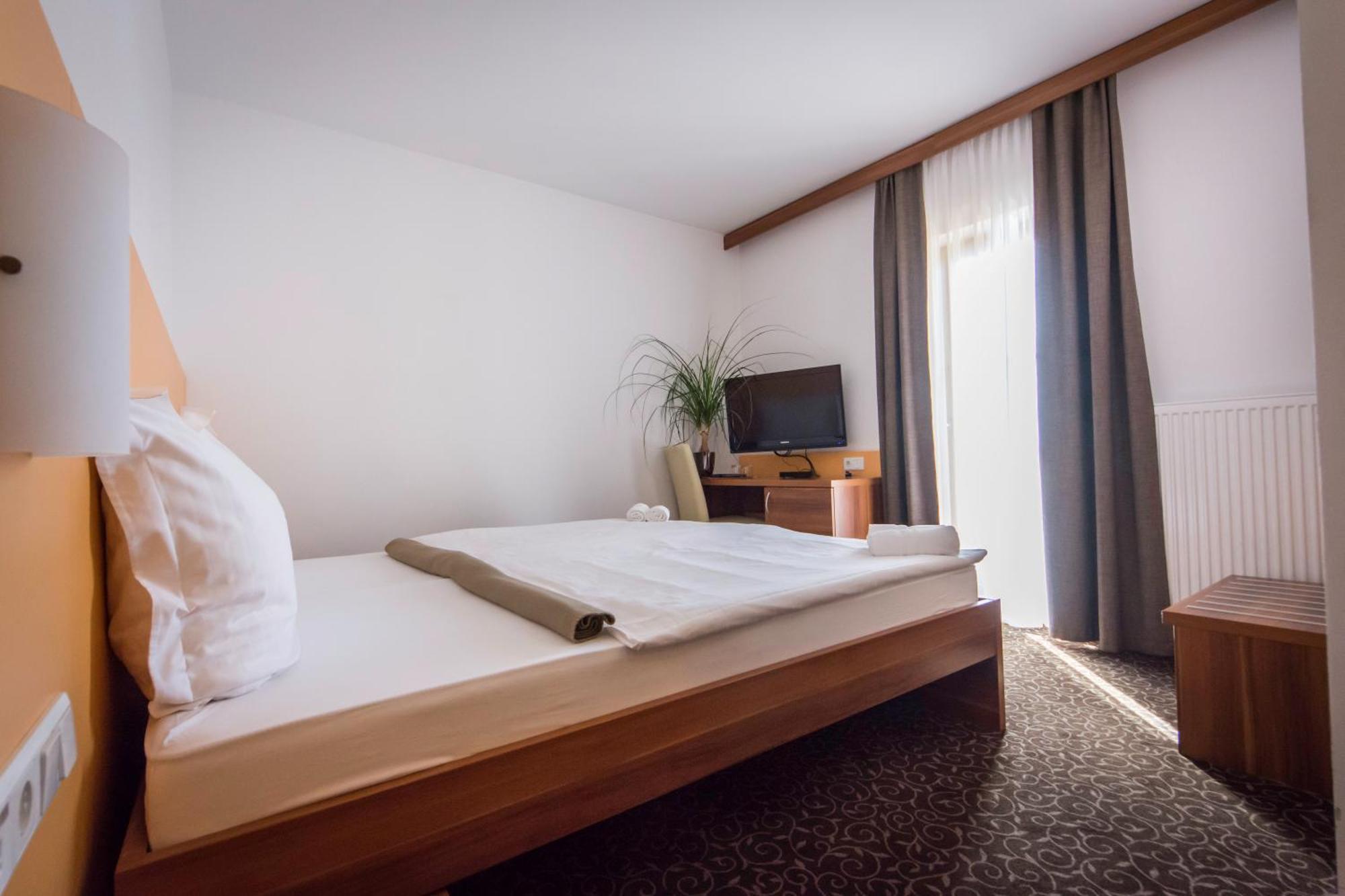 Domacija Vodnik & Apartments Cerklje na Gorenjskem Ngoại thất bức ảnh