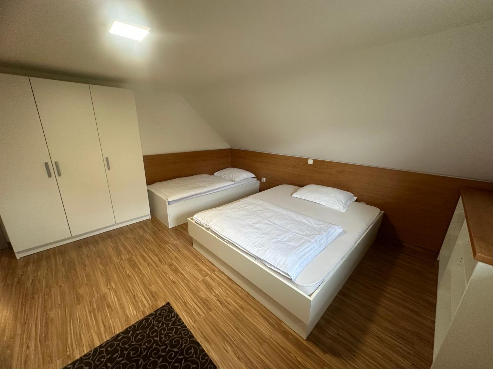 Domacija Vodnik & Apartments Cerklje na Gorenjskem Ngoại thất bức ảnh