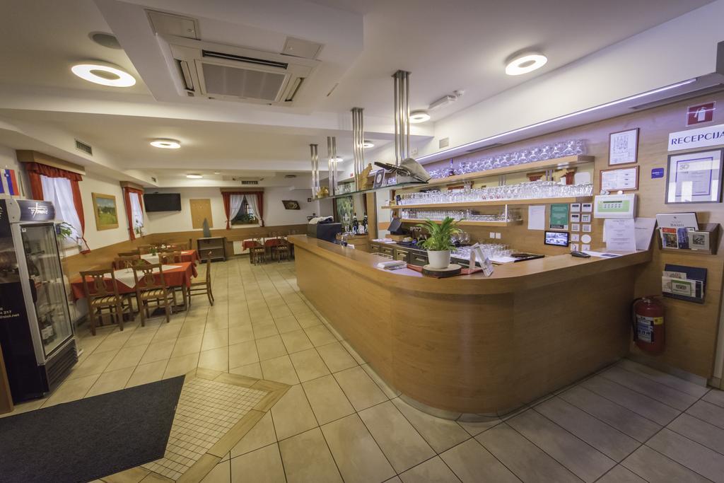 Domacija Vodnik & Apartments Cerklje na Gorenjskem Ngoại thất bức ảnh