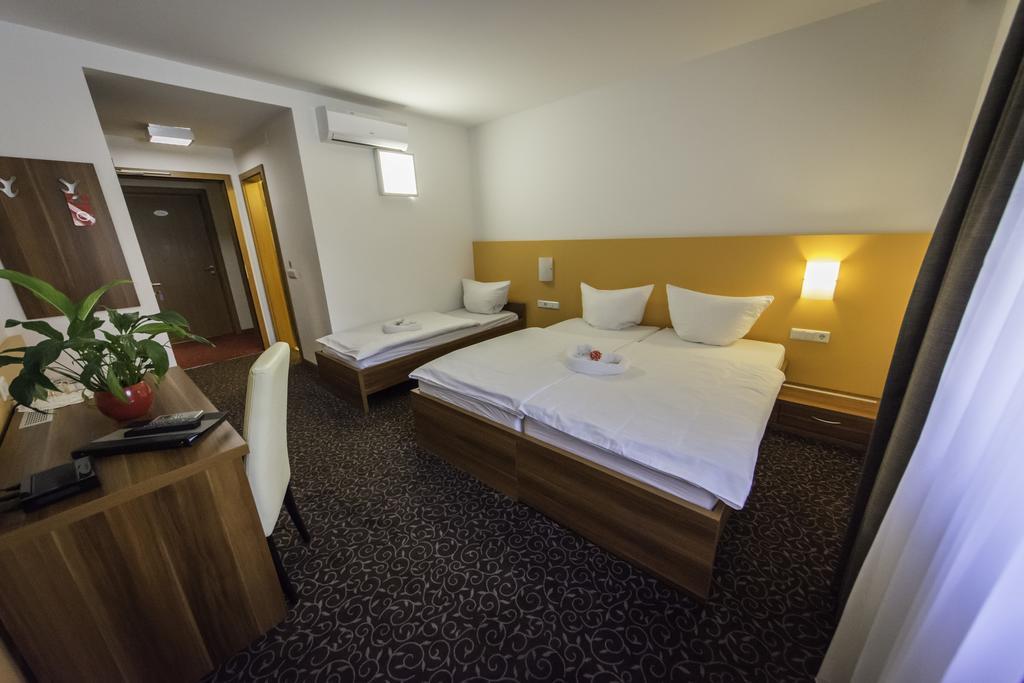 Domacija Vodnik & Apartments Cerklje na Gorenjskem Ngoại thất bức ảnh