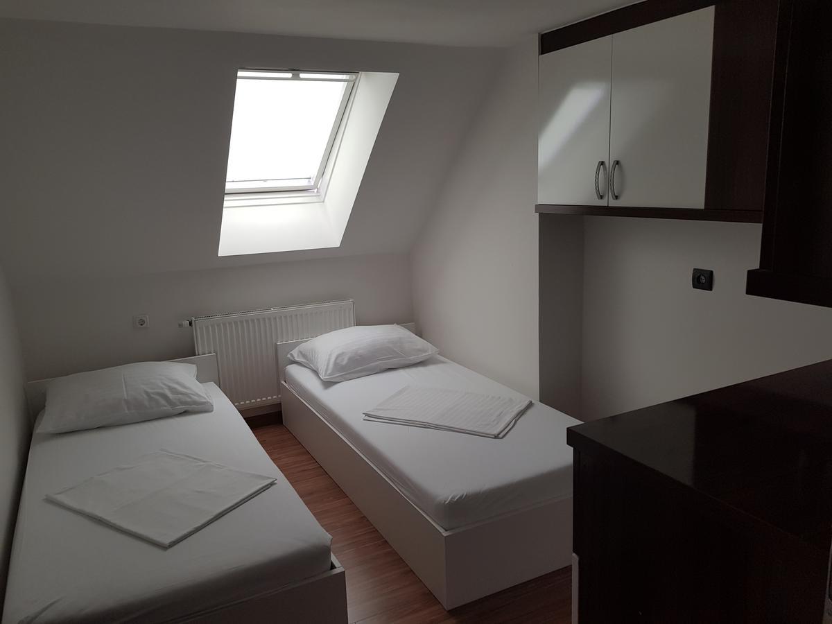 Domacija Vodnik & Apartments Cerklje na Gorenjskem Ngoại thất bức ảnh
